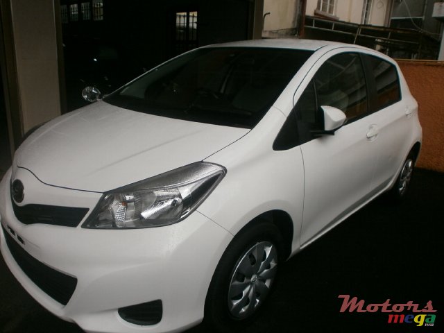 2013' Toyota Vitz Japan photo #1