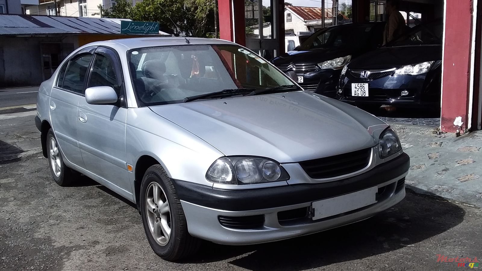 1999' Toyota Corona photo #3