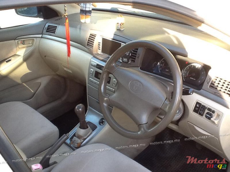 2004' Toyota Corolla NZE photo #2