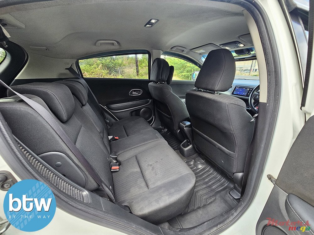 2014' Honda Vezel photo #6