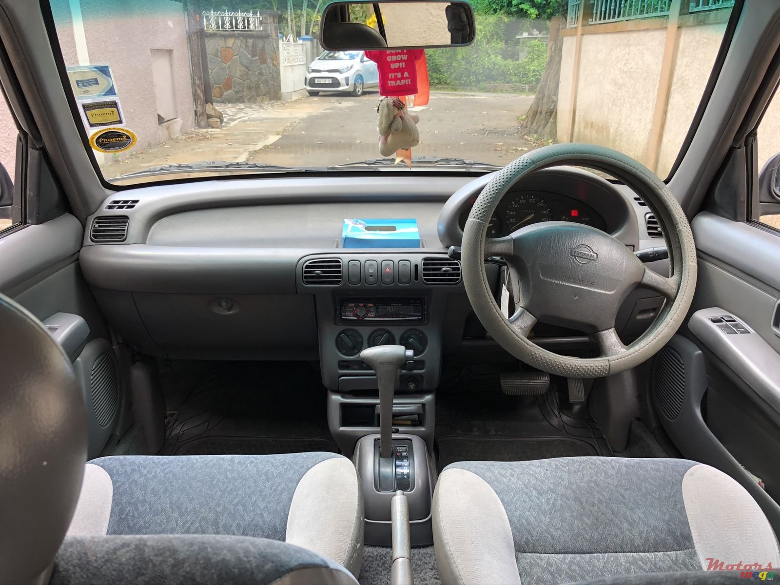 1997' Nissan March photo #5