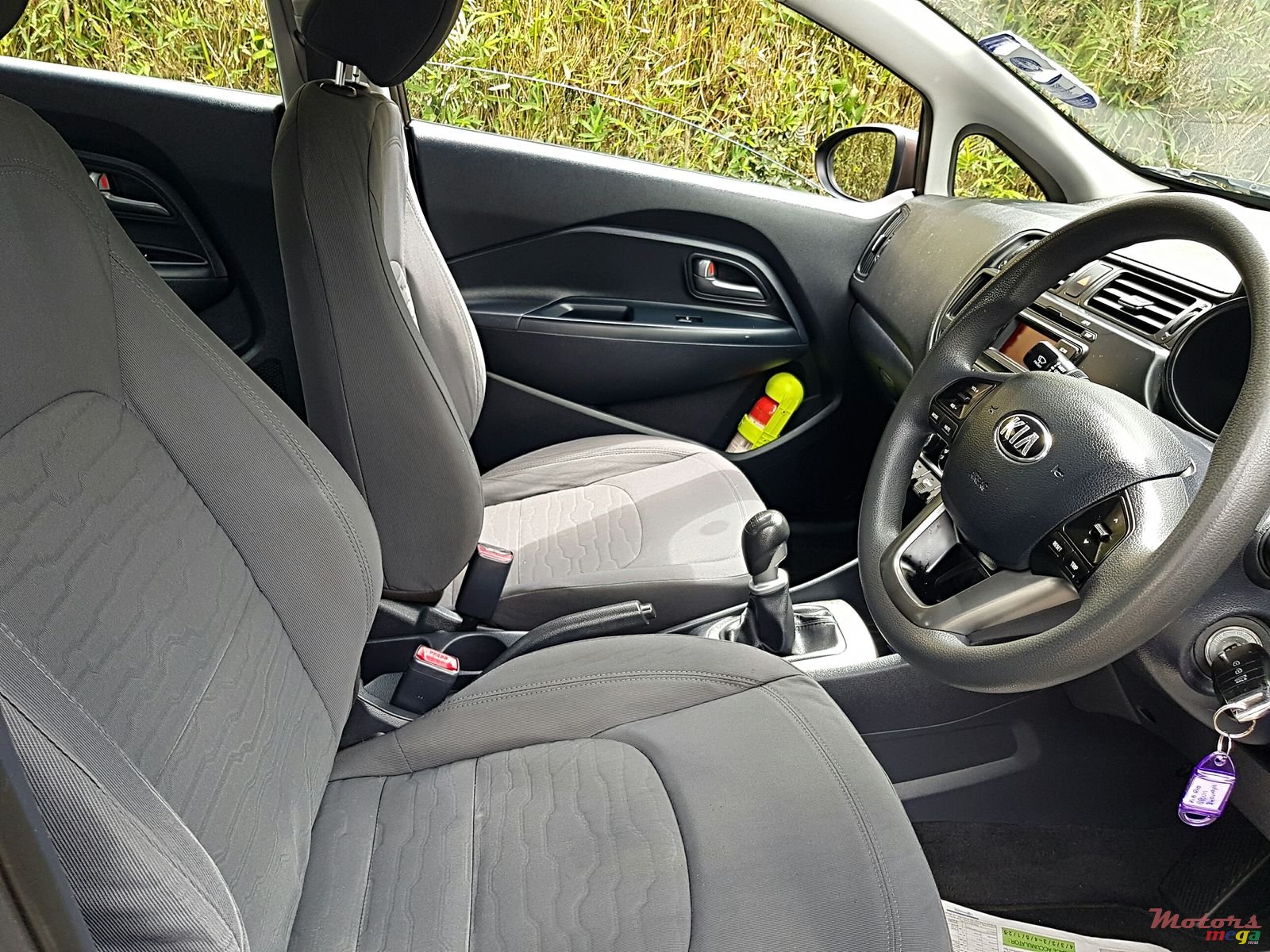 2016' Kia Rio photo #7