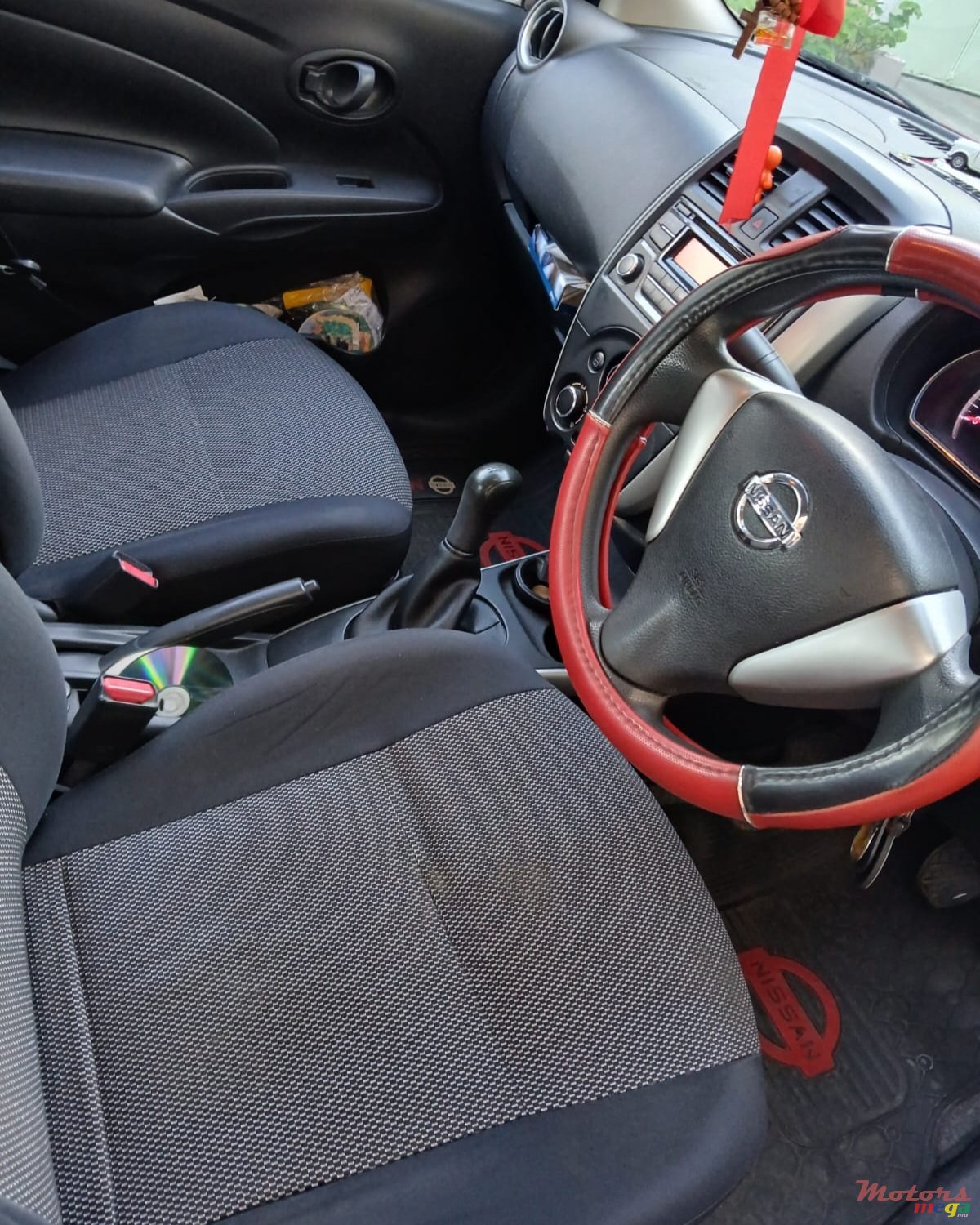 2015' Nissan Almera photo #4