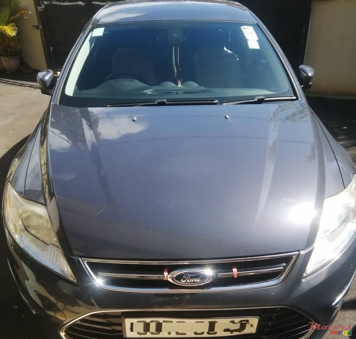 2013' Ford Mondeo photo #1