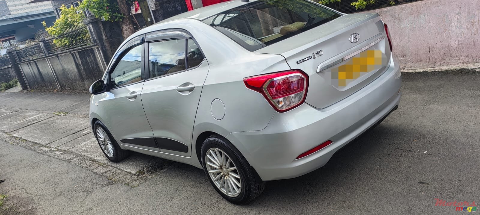 2014' Hyundai i10 photo #3