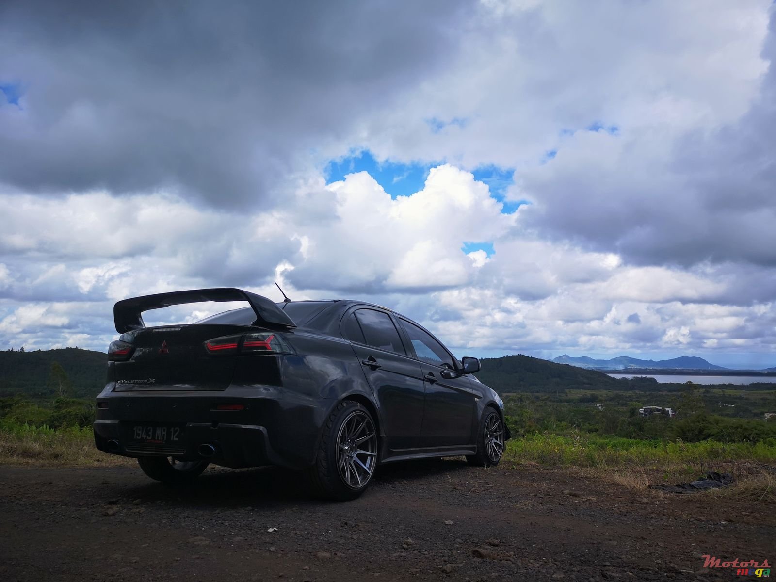 2012' Mitsubishi Lancer X Evo kit photo #6