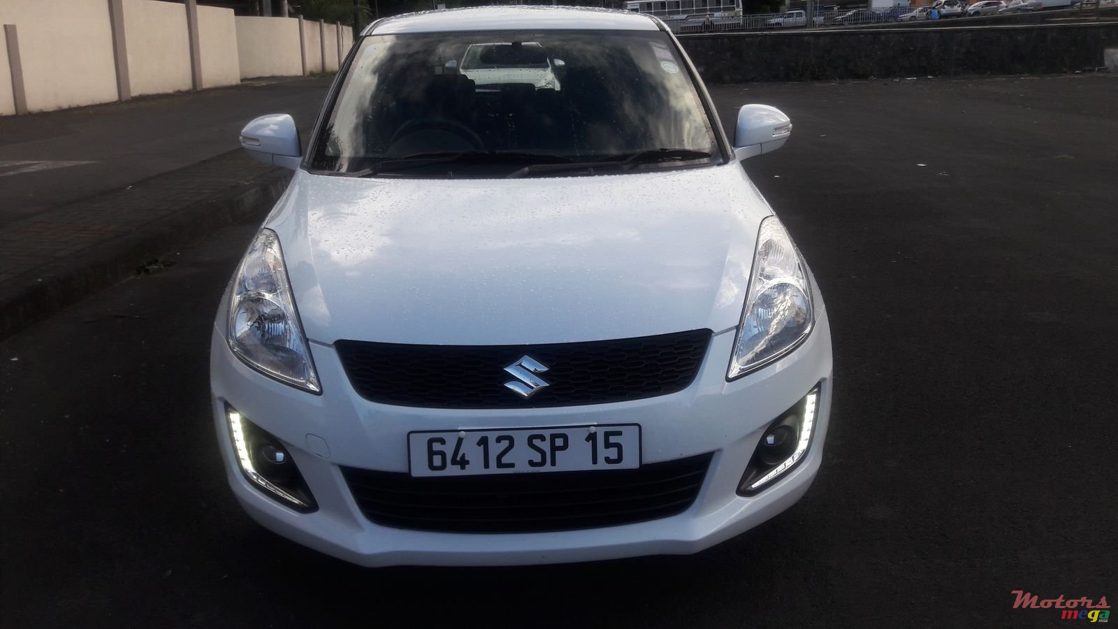 2015' Suzuki Swift Japan photo #1