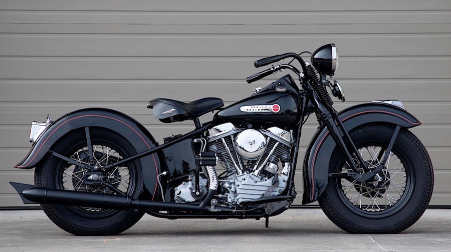 1948 Harley-Davidson EL Panhead Is Why Motorcycles Should Only Come in Black