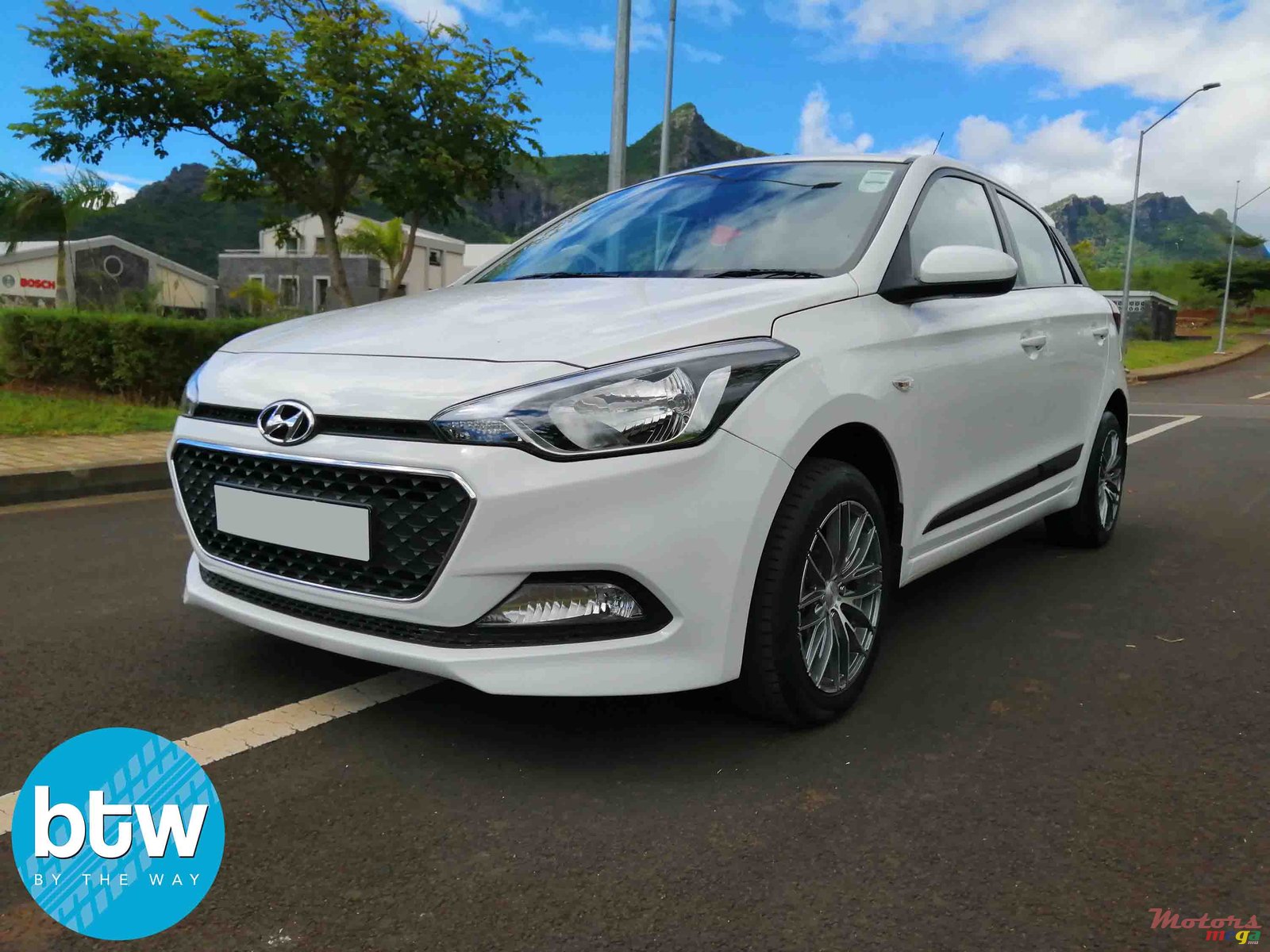 2017' Hyundai i20 photo #2