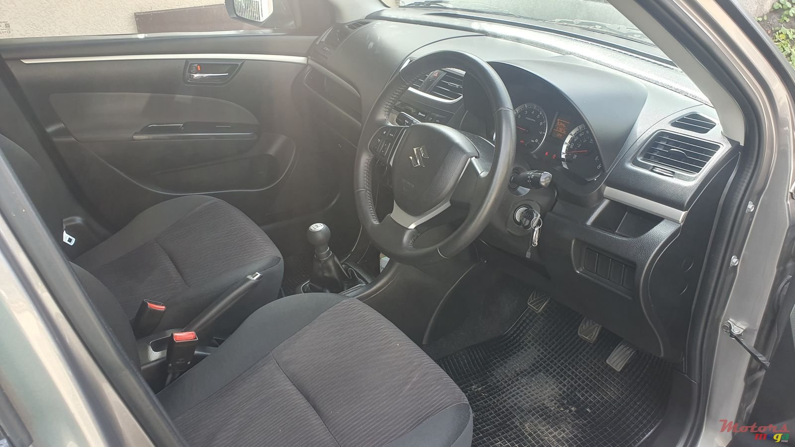 2017' Suzuki Swift photo #3