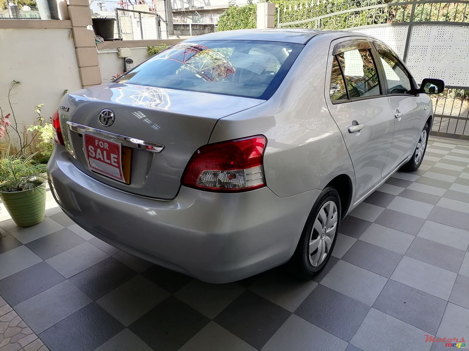 2007' Toyota Corolla photo #4