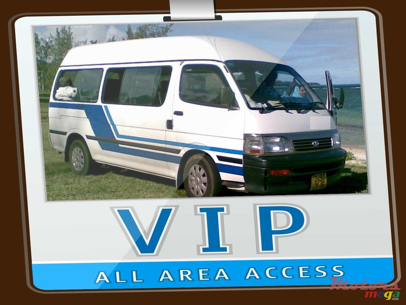 1996' Toyota HiAce photo #1