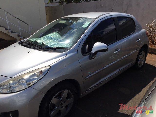 2012' Peugeot 207 photo #1