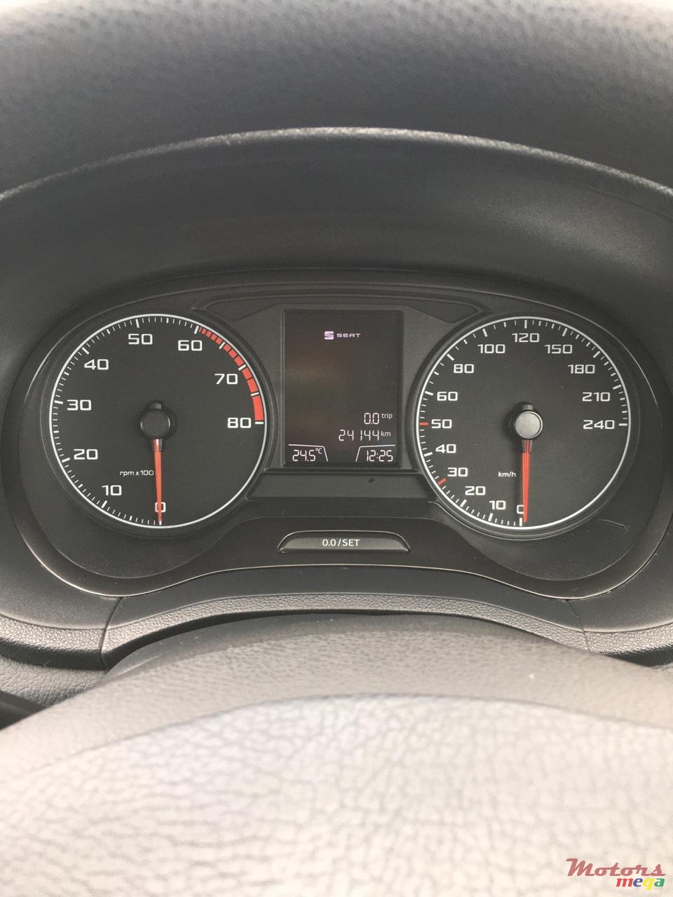 2016' SEAT Ibiza photo #5