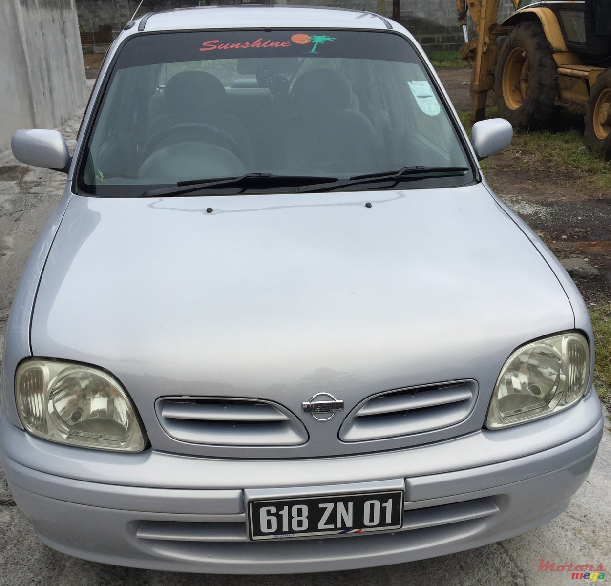 2001' Nissan Micra photo #1