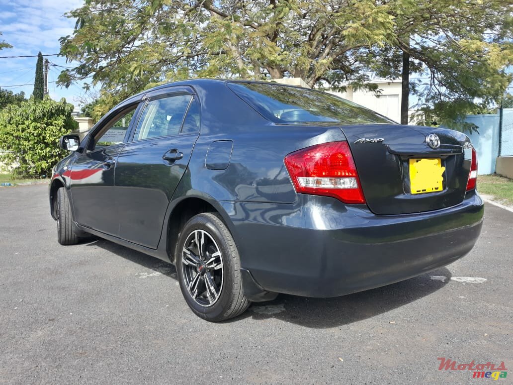 2010' Toyota Axio X limited photo #2