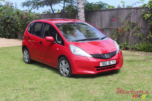 2011' Honda Jazz photo #1
