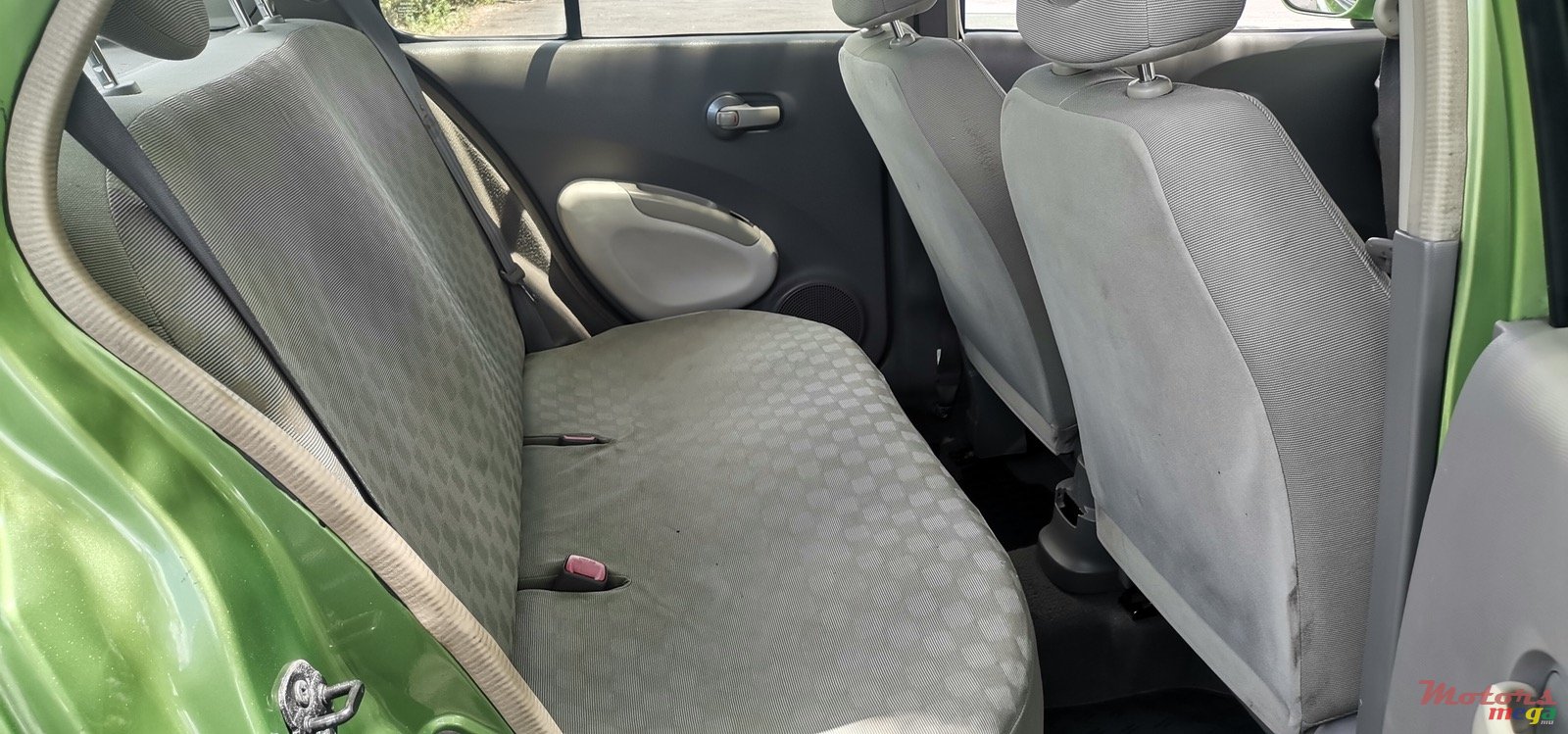 2005' Nissan March photo #6