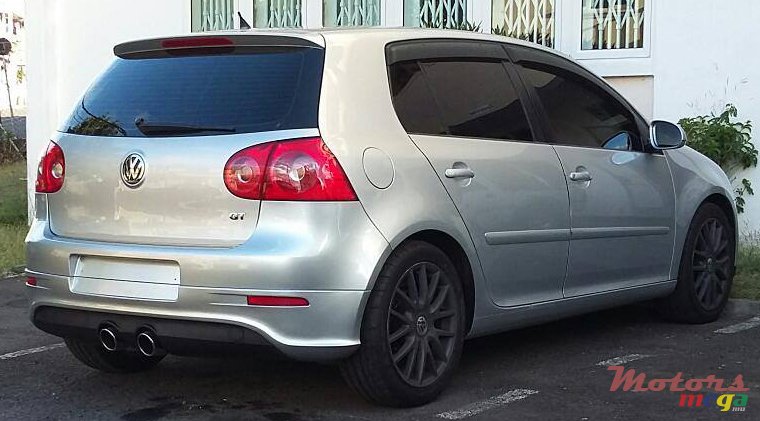 2008' Volkswagen Golf GTI GT photo #1