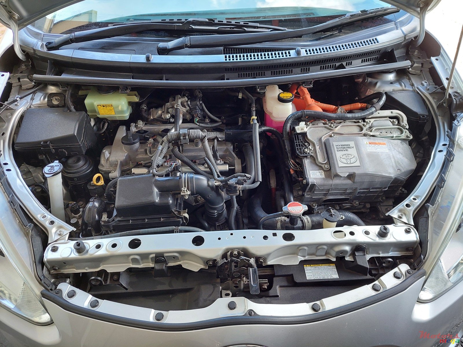 2016' Toyota Aqua photo #6