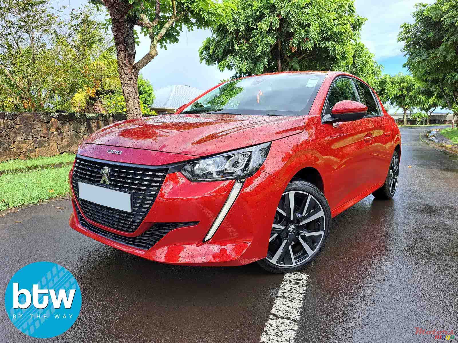 2021' Peugeot 208 photo #2
