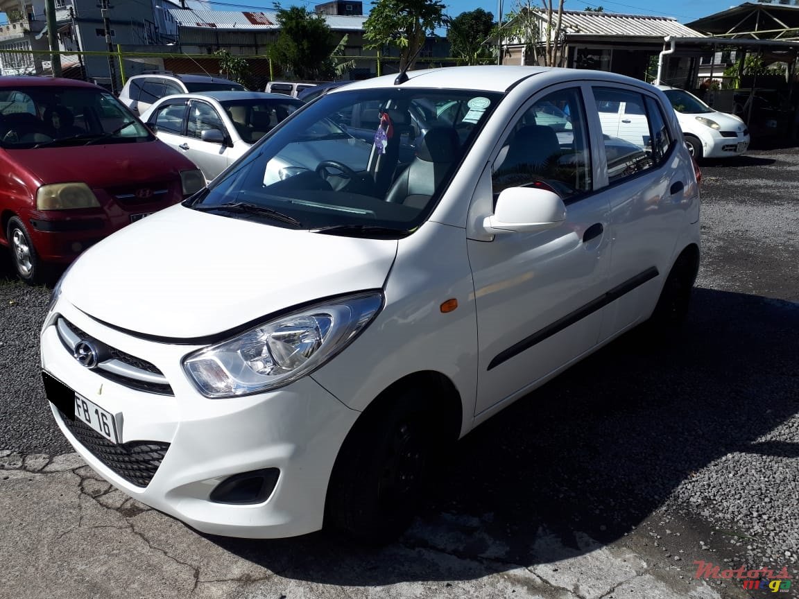 2016' Hyundai i10 photo #2