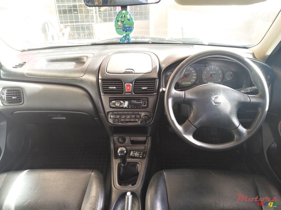 2004' Nissan Sunny N17 photo #6