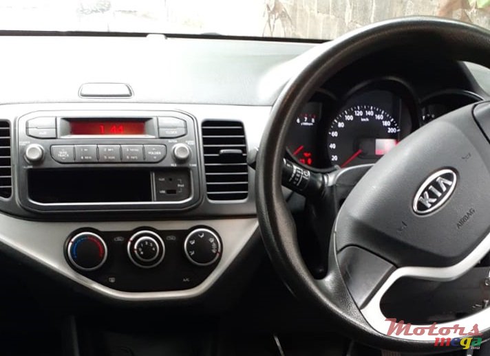2012' Kia Picanto photo #3