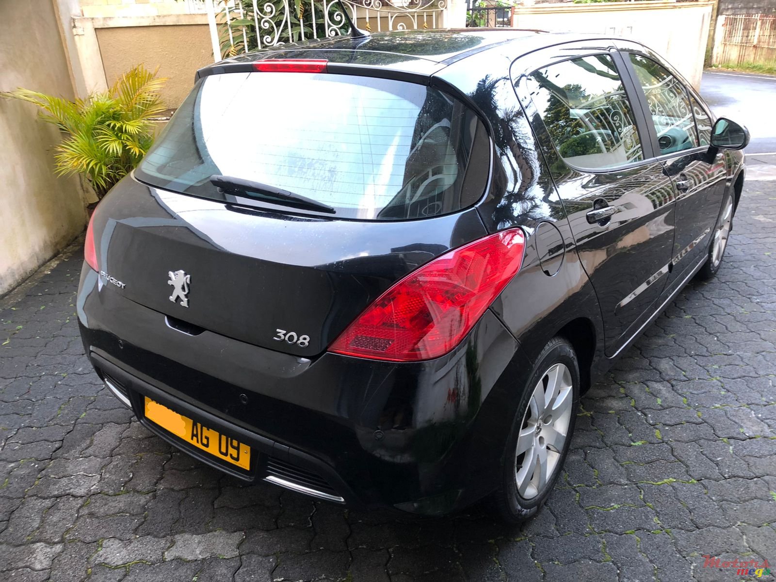 2009' Peugeot 308 Automatic photo #5