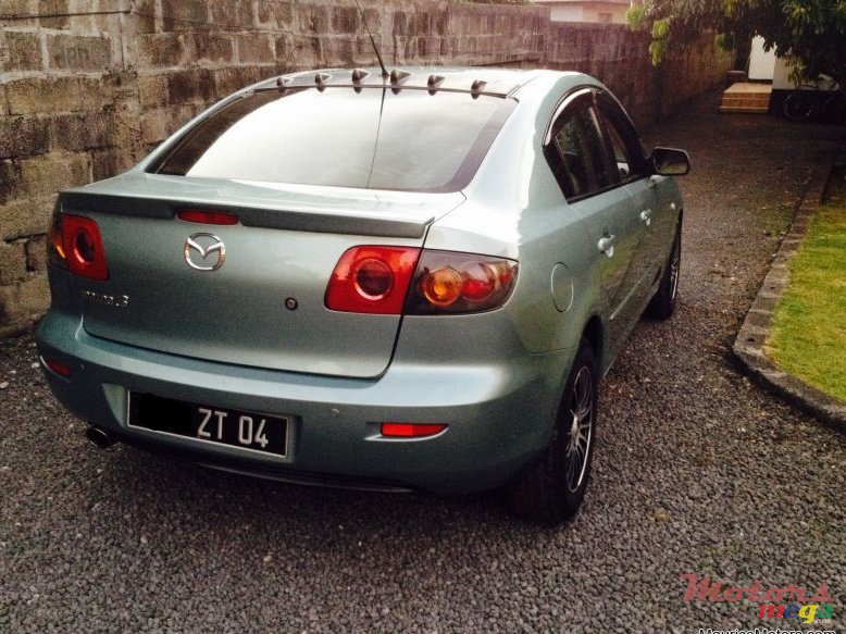 2004' Mazda 3 photo #2