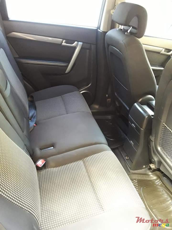 2007' Chevrolet Captiva Ltz photo #4