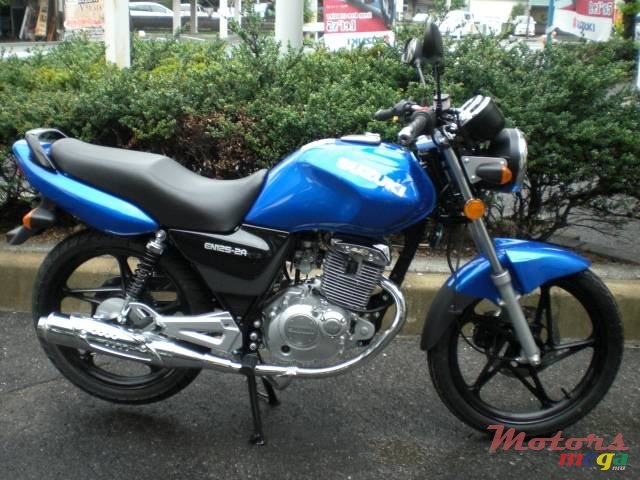 2014' Suzuki EN125 photo #1
