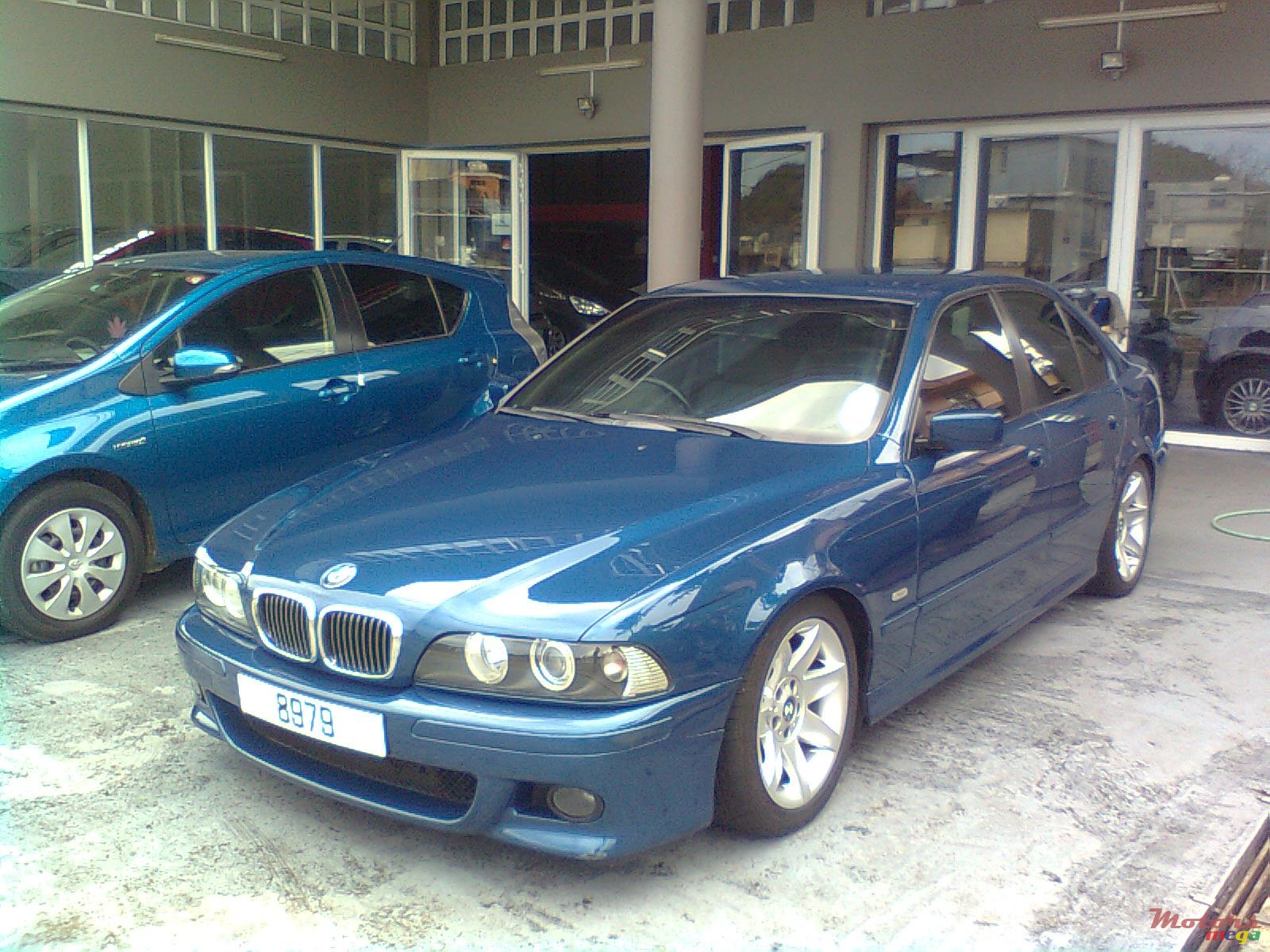 2002' BMW 525 photo #4
