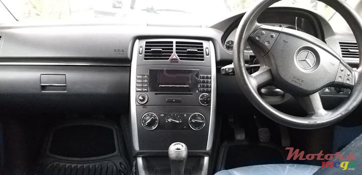 2006' Mercedes-Benz B 170 photo #4
