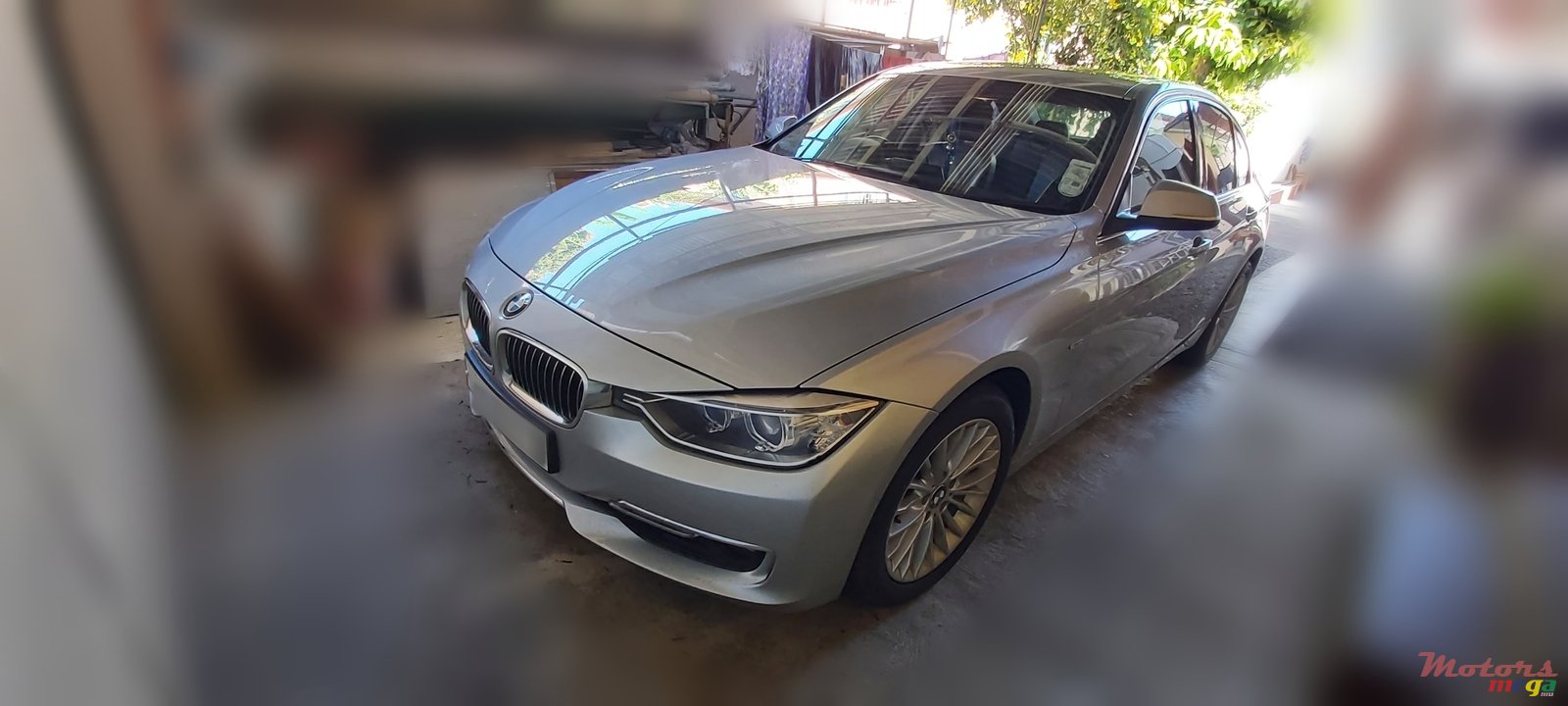 2012' BMW 3 Series photo #4