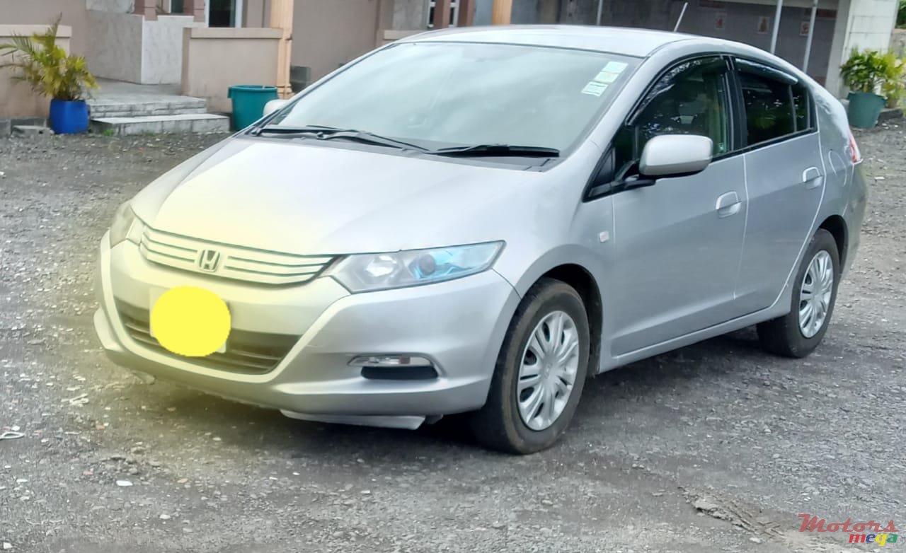 2010' Honda Insight photo #4