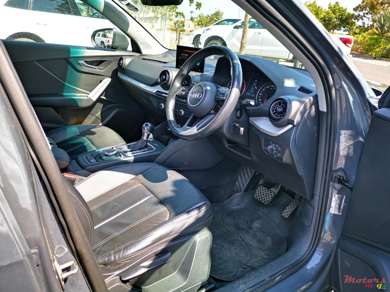 2017' Audi Q2 photo #5