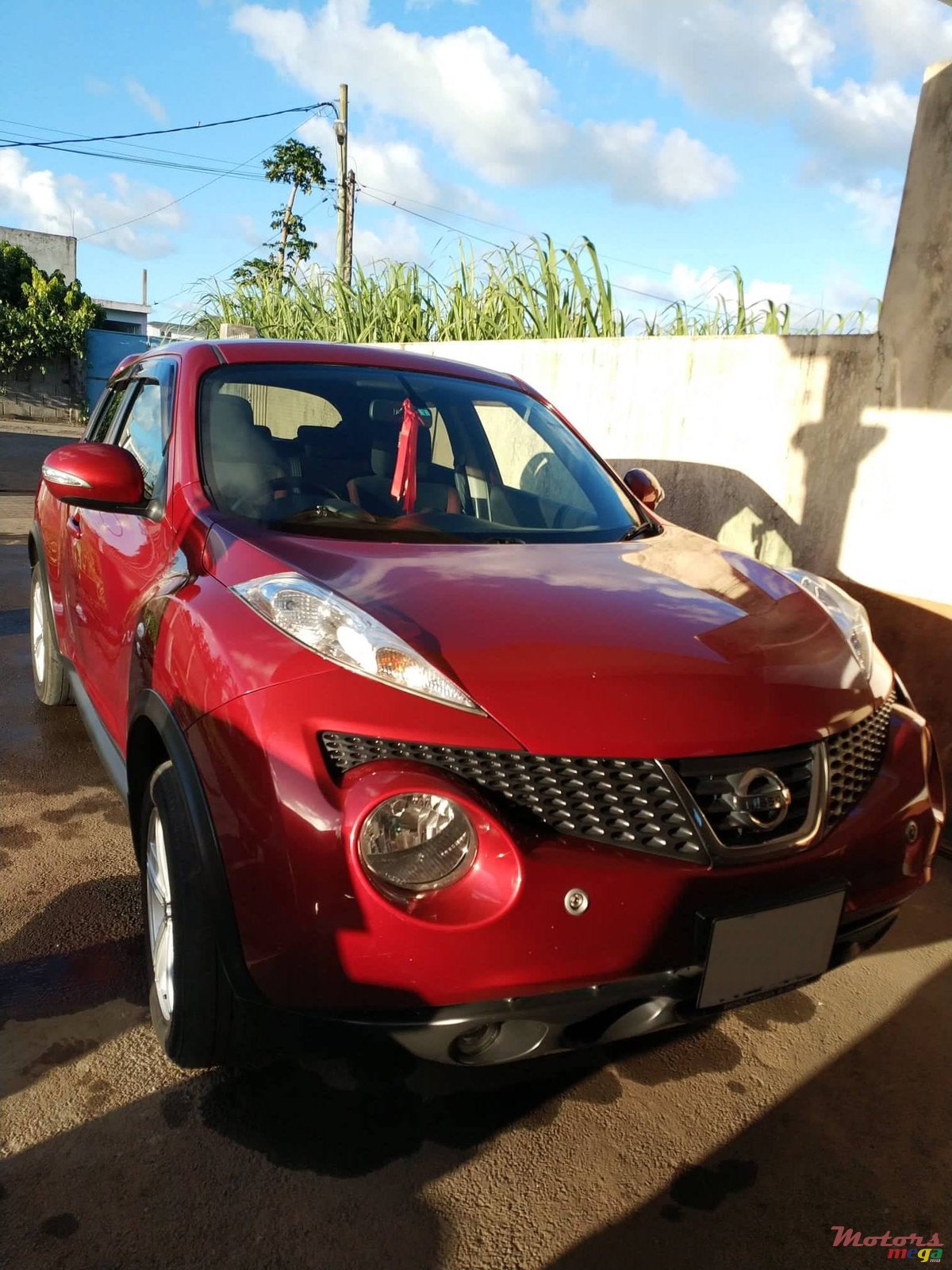 2012' Nissan Juke photo #3