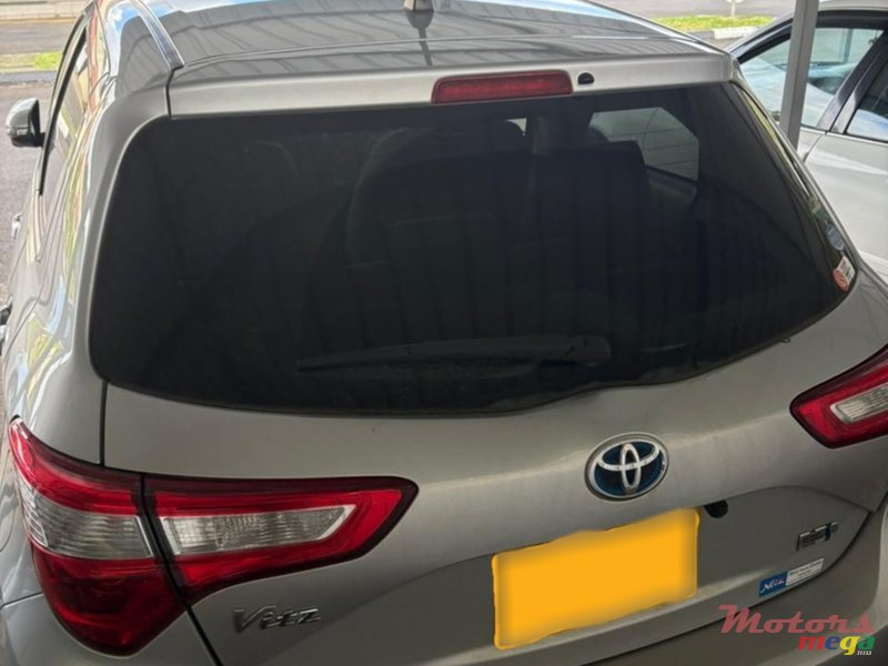 2020' Toyota Vitz photo #4
