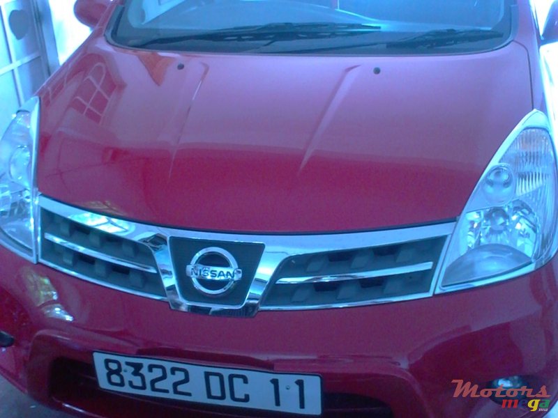 2011' Nissan Livina 7 seater photo #1