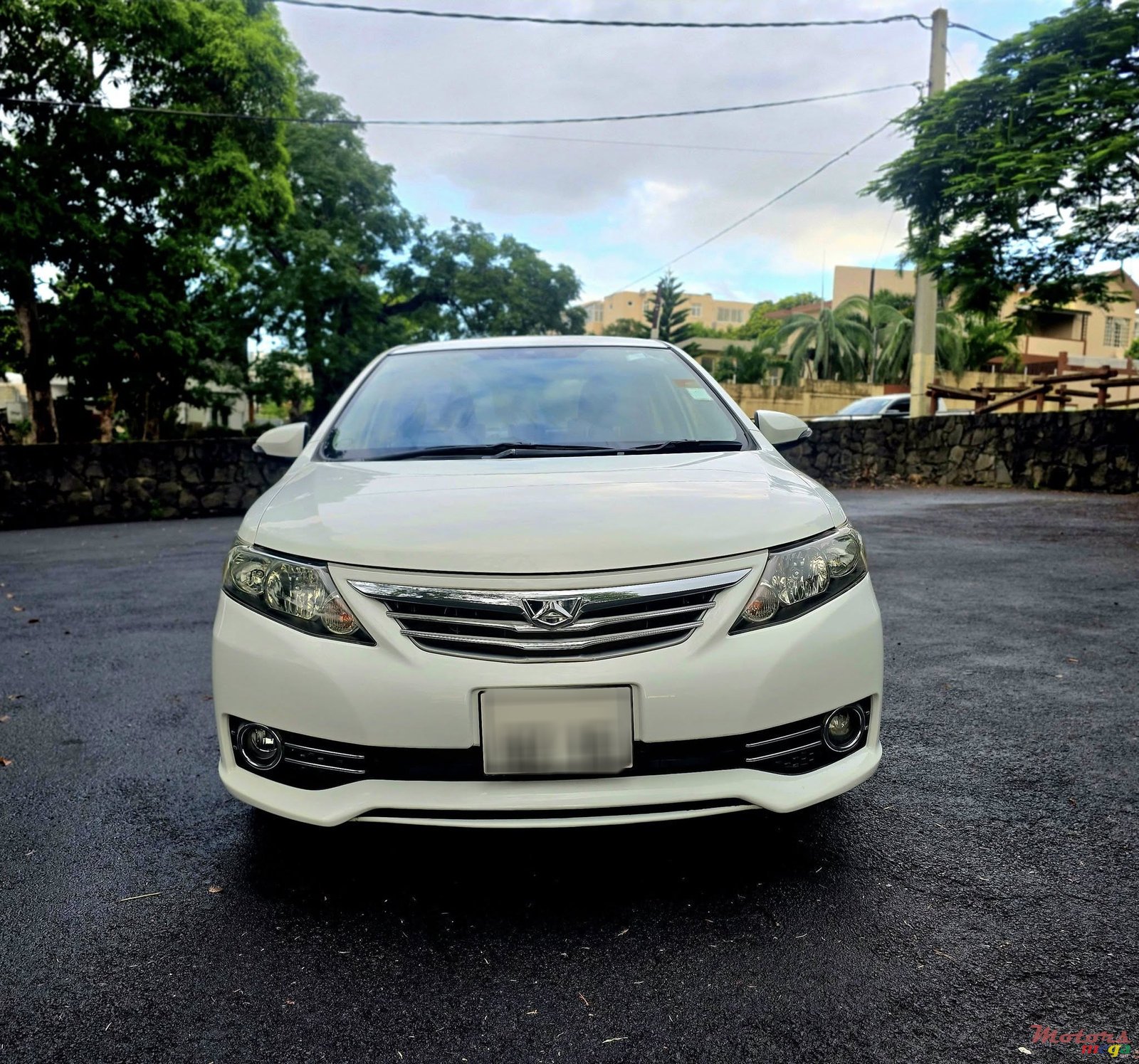 2015' Toyota Allion photo #1