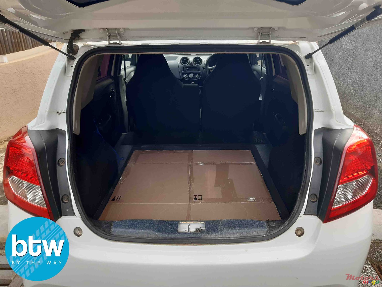 2017' Datsun Go+ photo #6