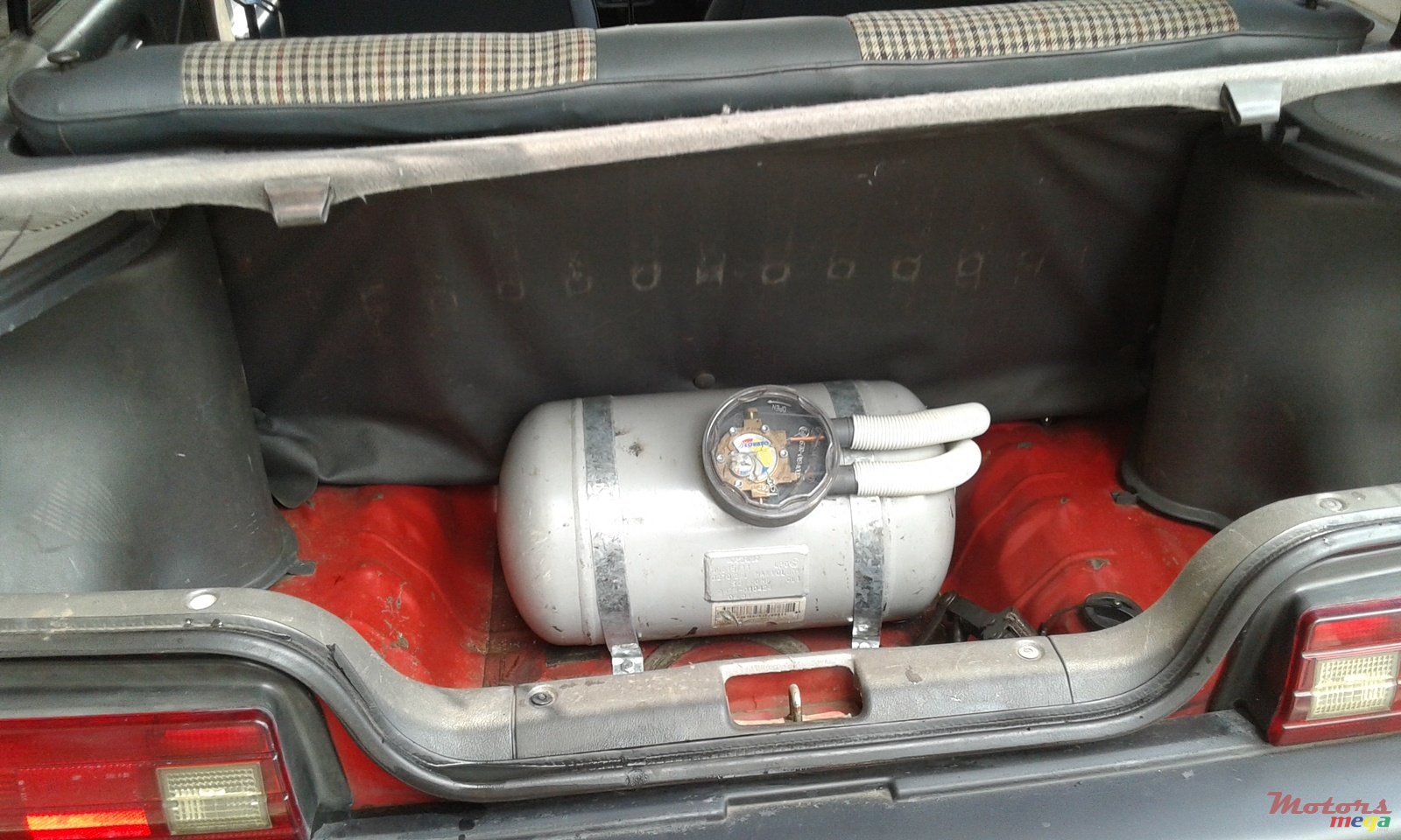 1990' Daihatsu Charade photo #7