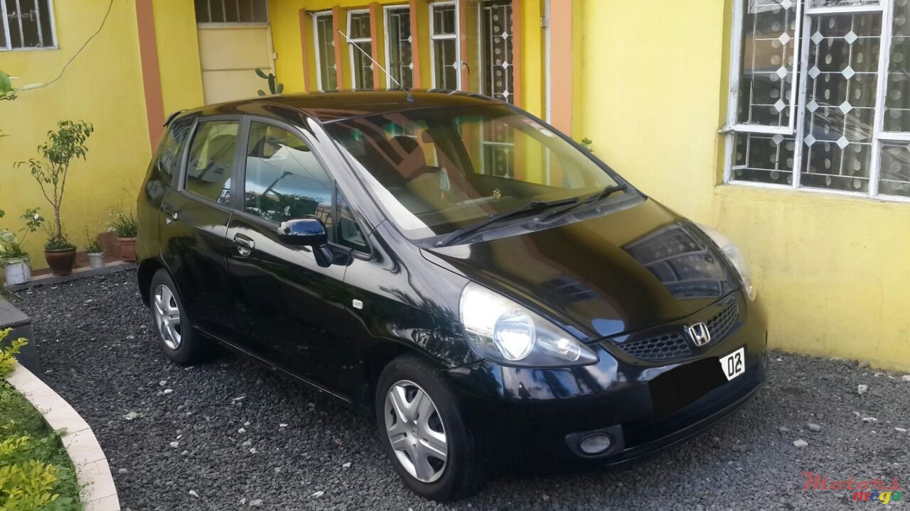 2002' Honda Jazz photo #1