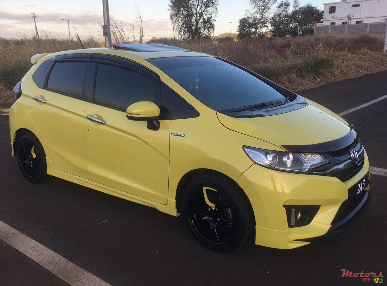 2013' Honda Fit S photo #2