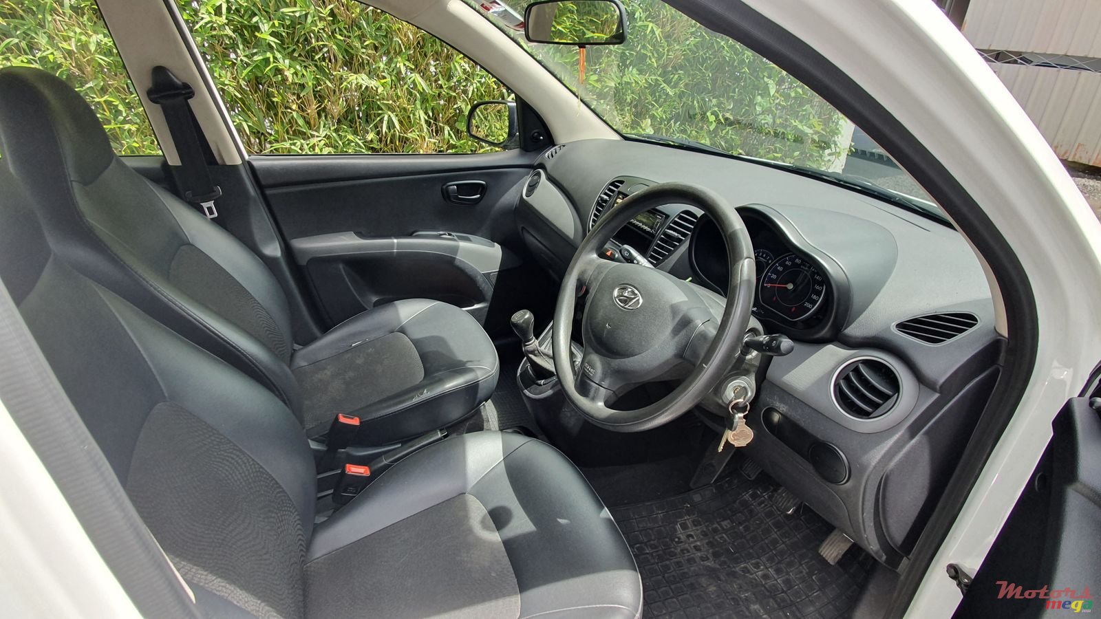 2015' Hyundai i10 photo #2