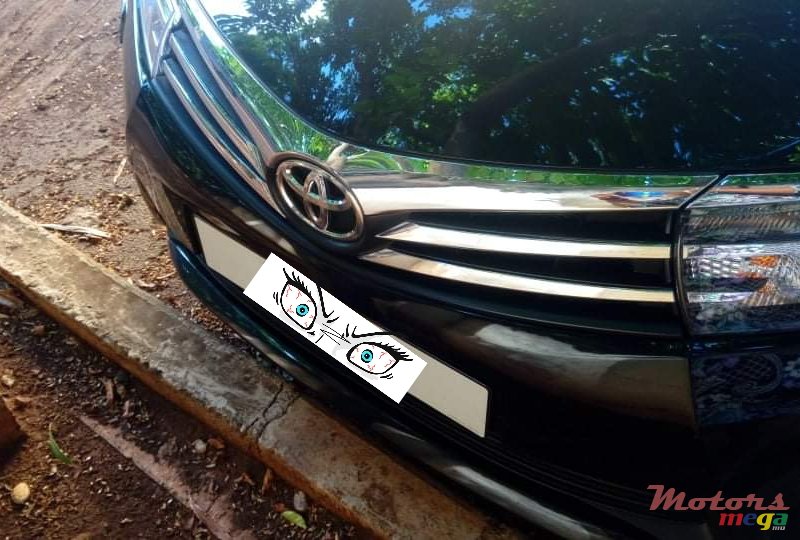 2017' Toyota Corolla photo #2