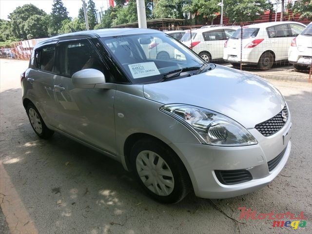 2012' Suzuki Swift photo #1