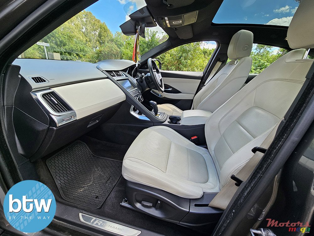 2019' Jaguar E-Pace photo #4