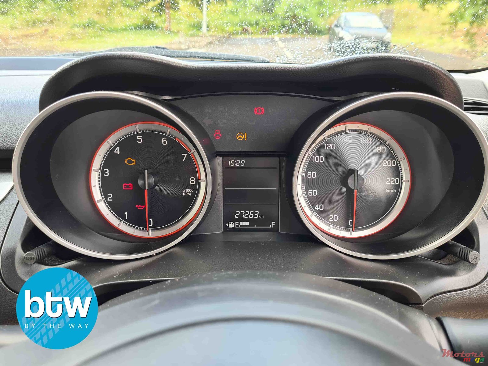 2019' Suzuki Swift photo #7